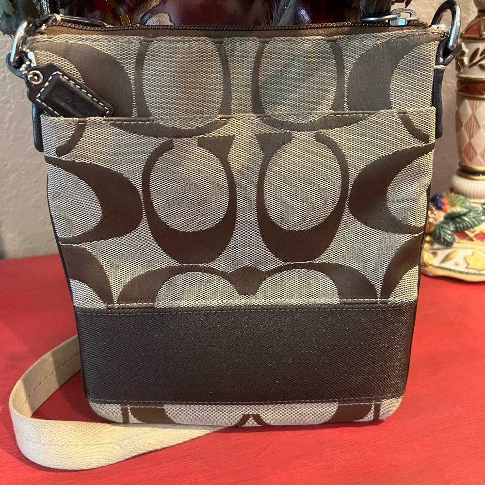 Coach classic  monogram C cross bag in gold and brown